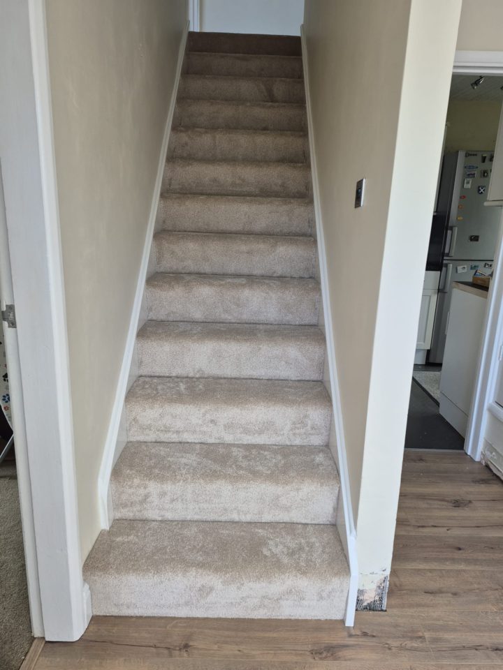 Septimus   Baking Day Carpet and River   Ercu Oak Laminate Flooring 01